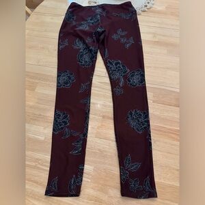NWOT Maurices inMotion Leggings - Size L - Floral Design